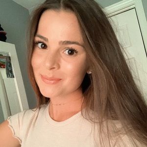 Meet your Posher, Aly